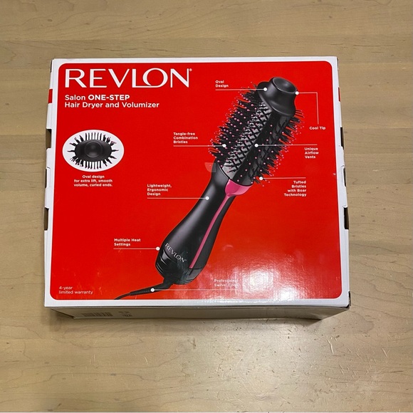 Revlon One-Step Volumizer Hair Styling Tool - Picture 3 of 5